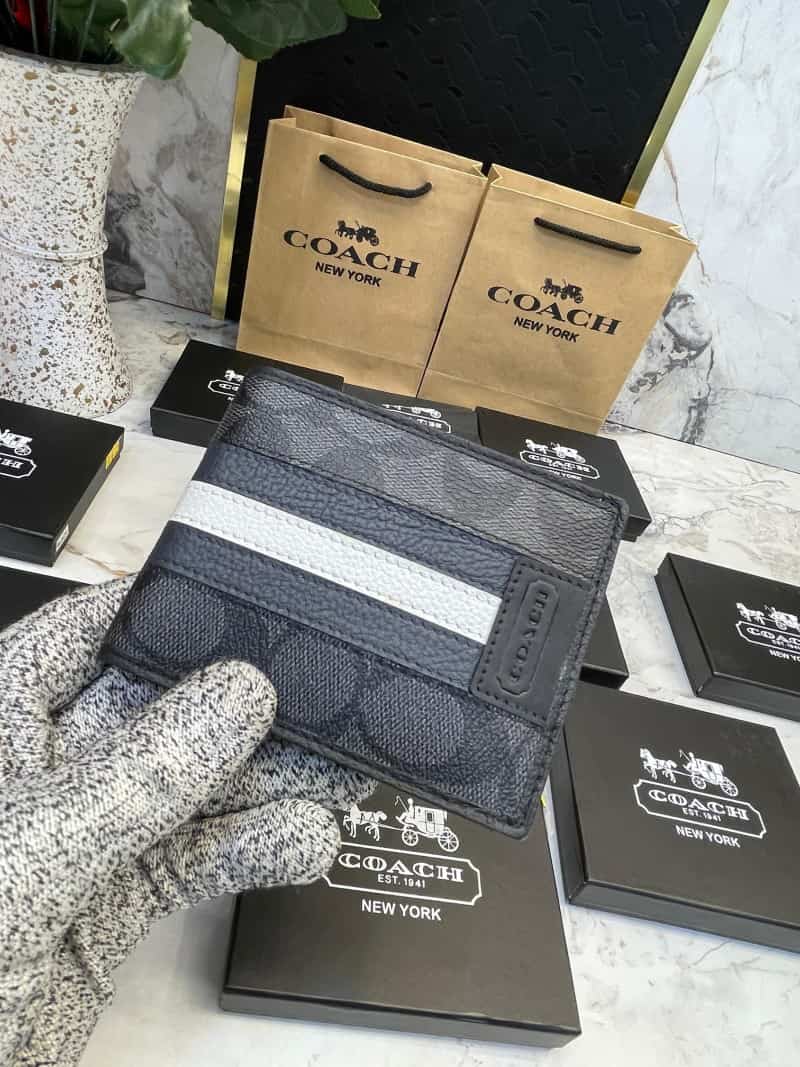 COACH_WALLET_V615