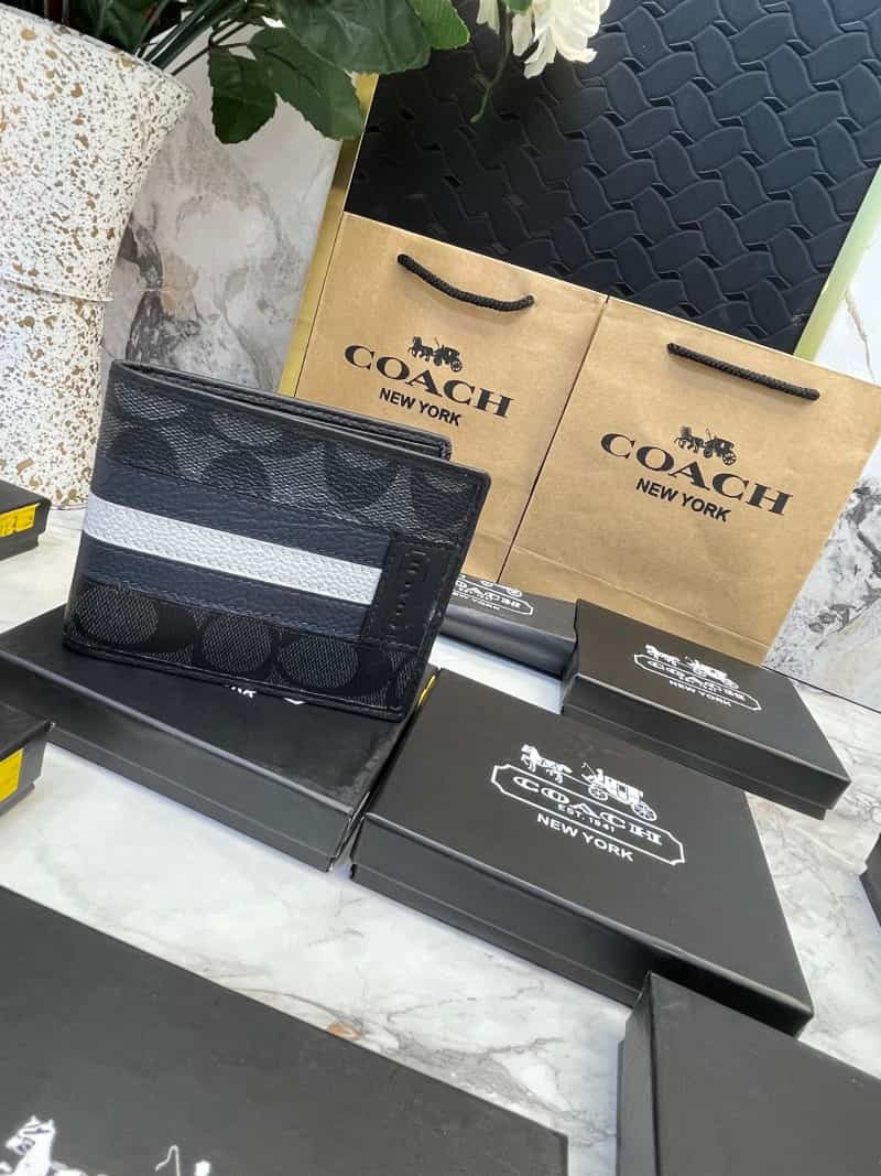 COACH_WALLET_V615