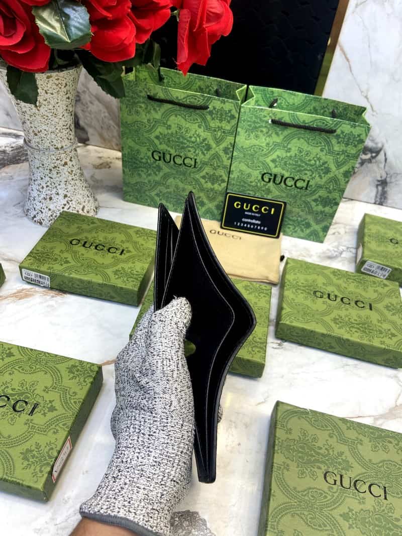 GUCCI_WALLET_V602