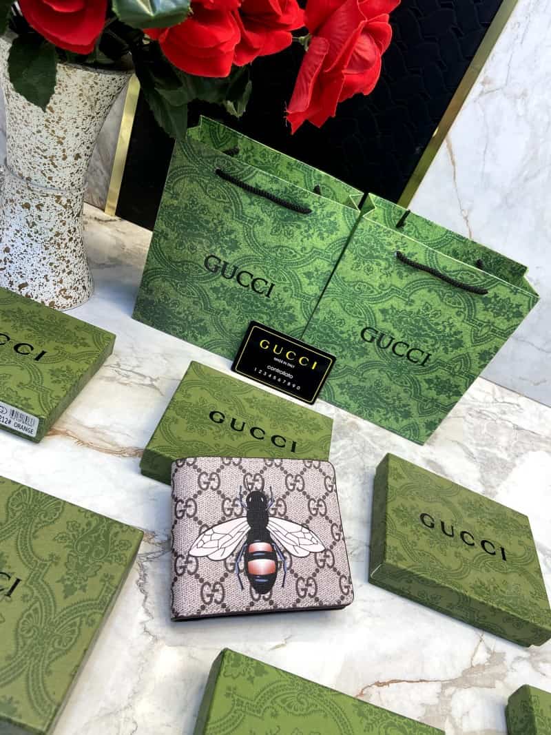 GUCCI_WALLET_V597