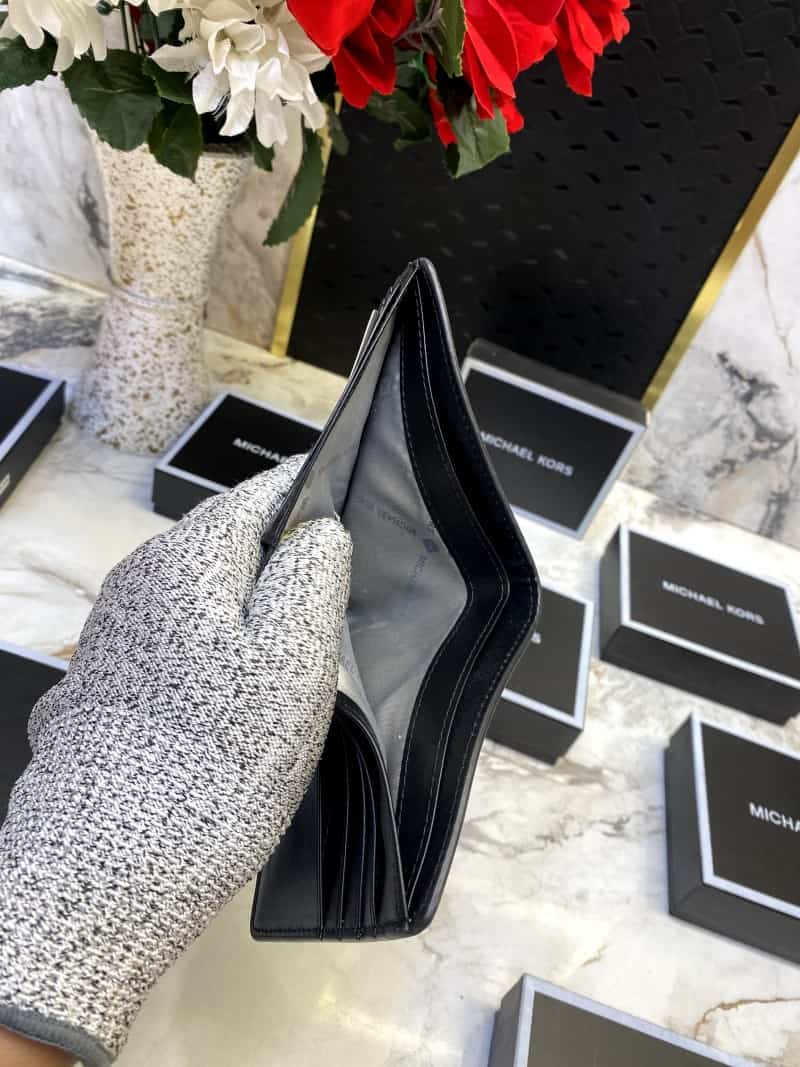 MICHAEL_KORS_Wallet_554
