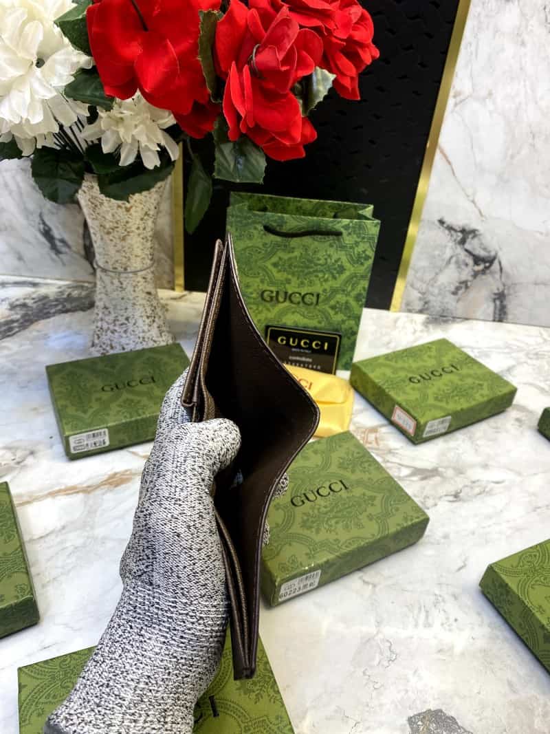GUCCI_WALLET_V548