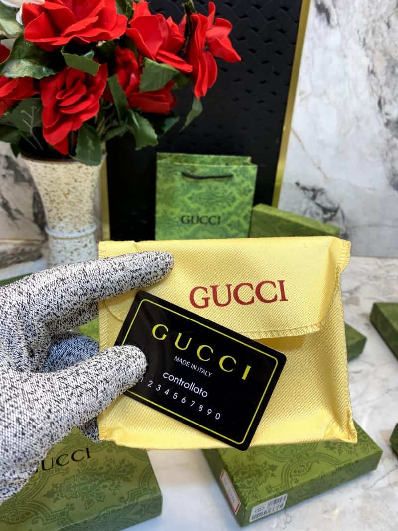 GUCCI_WALLET_V547