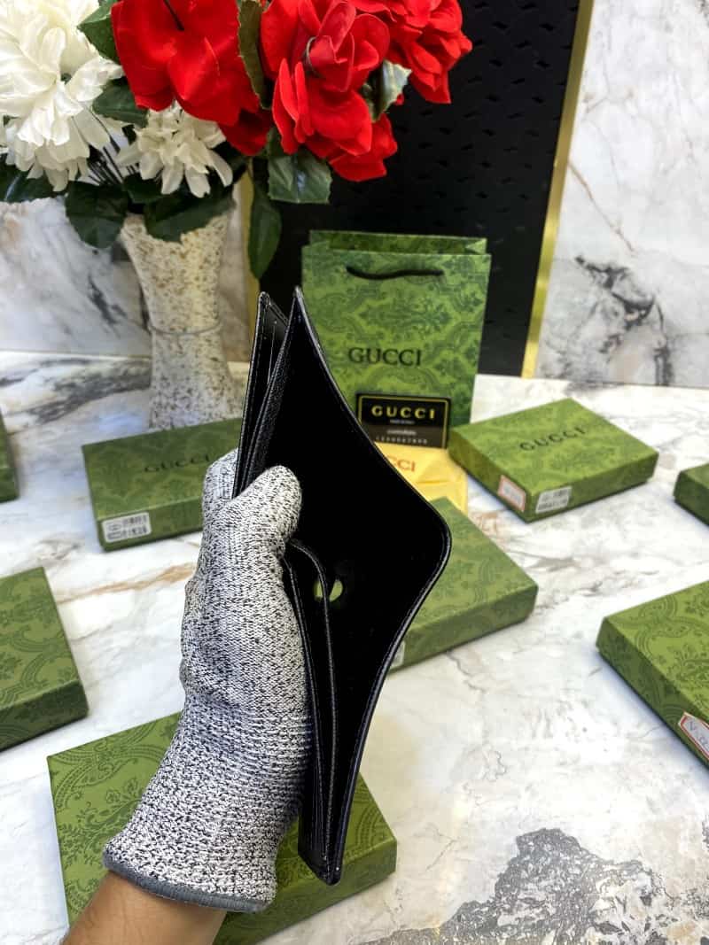 GUCCI_WALLET_V546