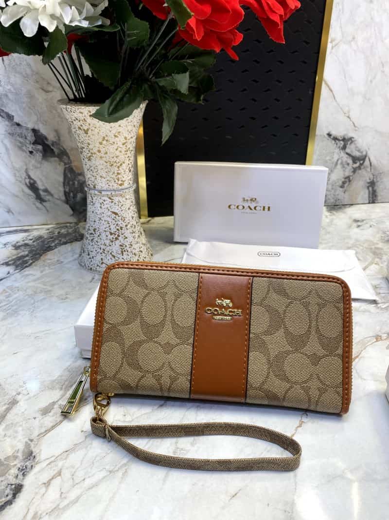 COACH_LONG_WALLET_V541