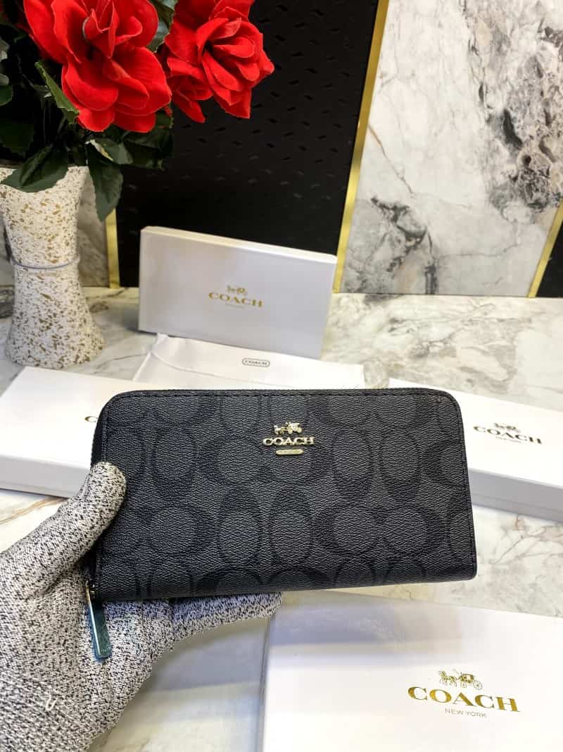 COACH_LONG_WALLET_V539
