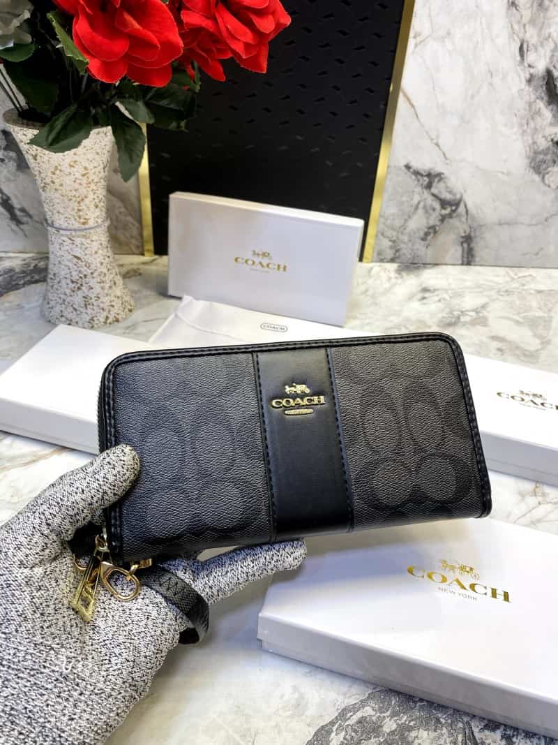 COACH_LONG_WALLET_V540
