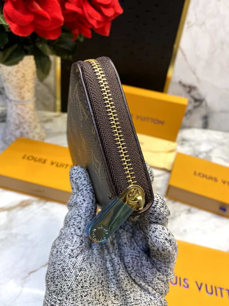 LOUIS_VUITTON_LONG_WALLET_V530
