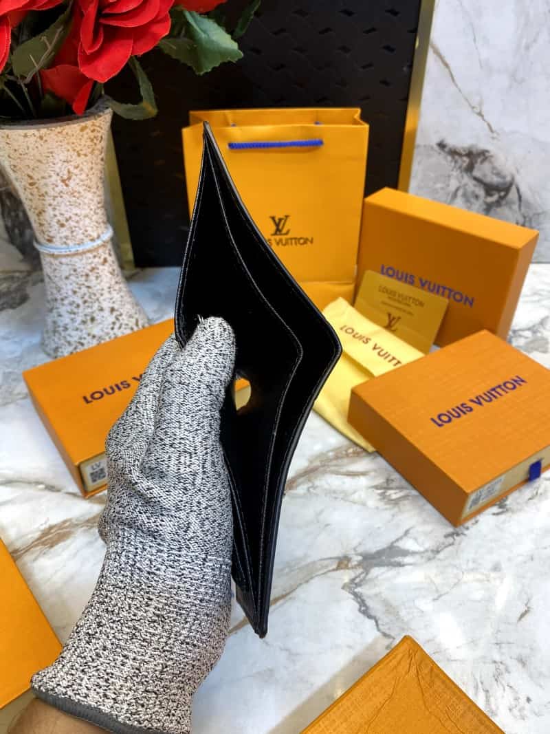 LOUIS_VUITTON_WALLET_V528