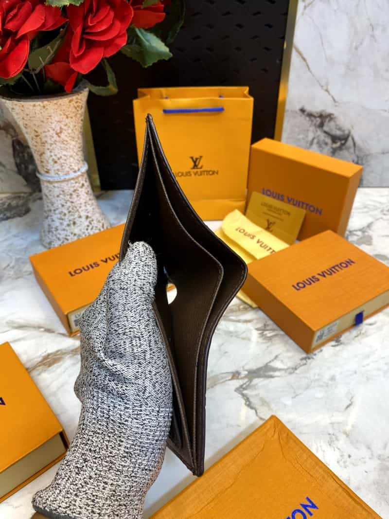 LOUIS_VUITTON_WALLET_V525
