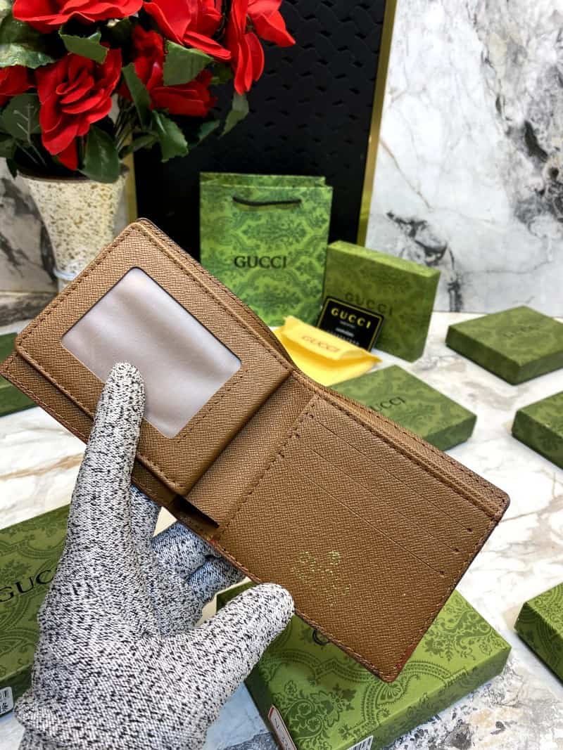 GUCCI_WALLET_V511