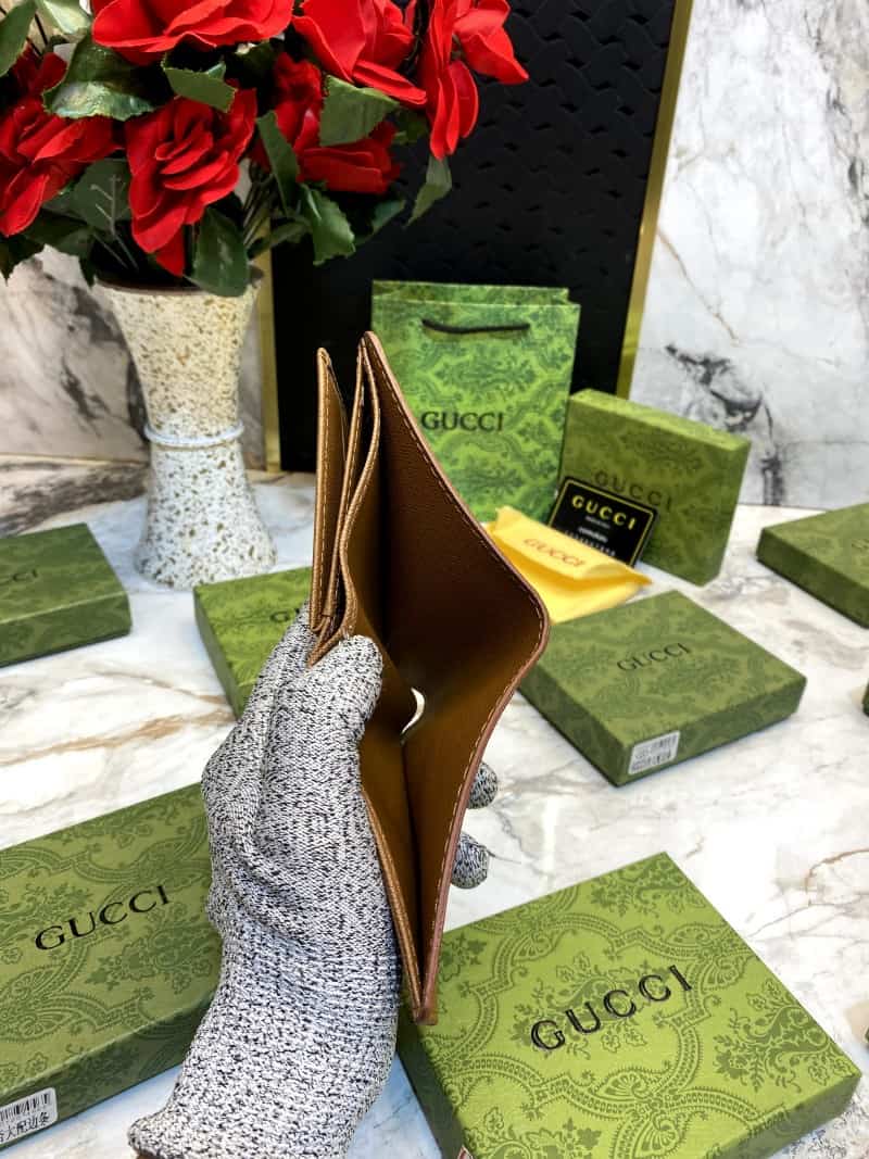 GUCCI_WALLET_V511