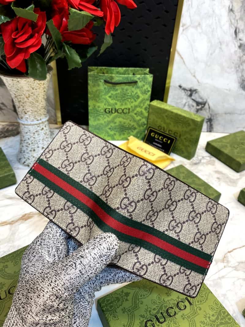 GUCCI_WALLET_V506
