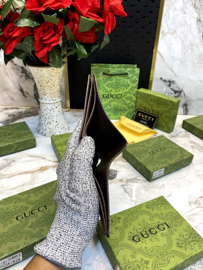 GUCCI_WALLET_V506