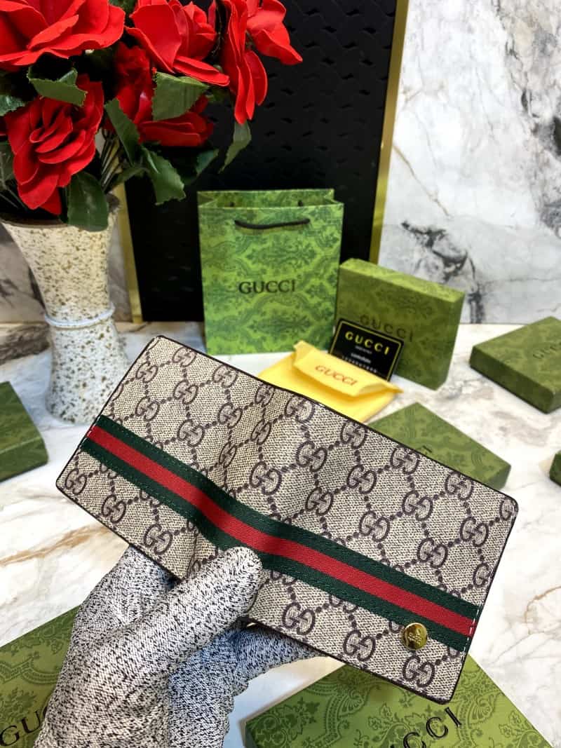 GUCCI_WALLET_V505