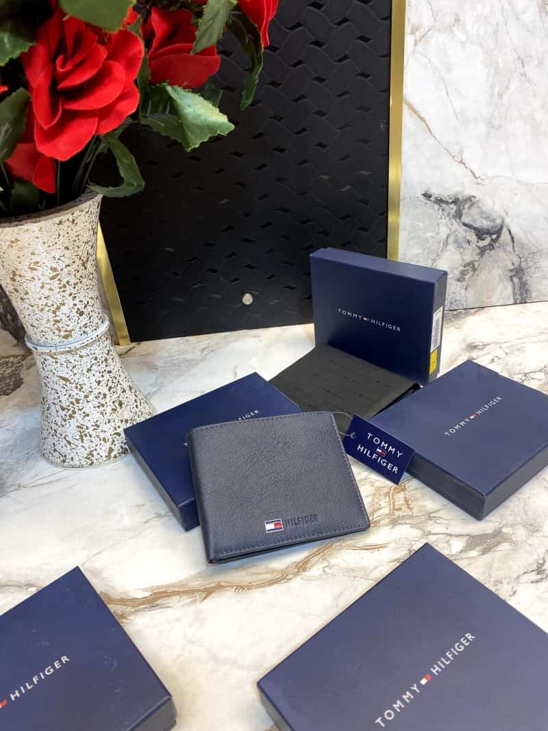 Tommy_Hilfiger_wallet_V496