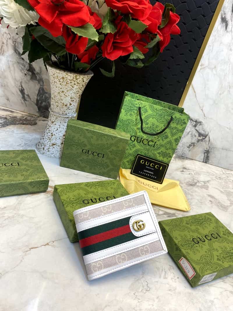 GUCCI_WALLET_V490