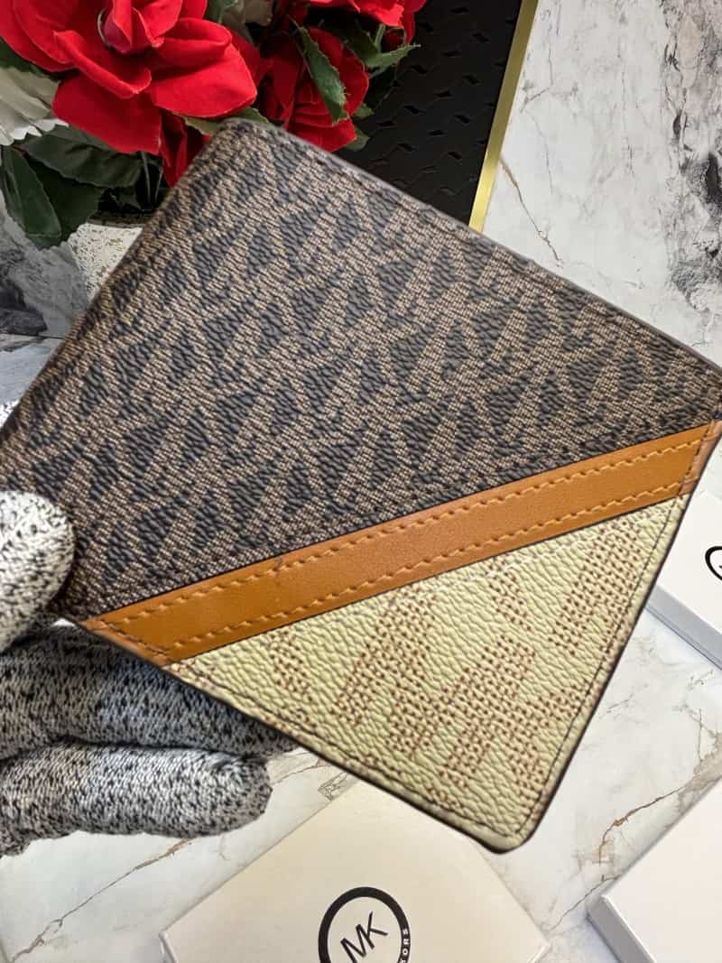 Michael_Kors_WALLET_V487
