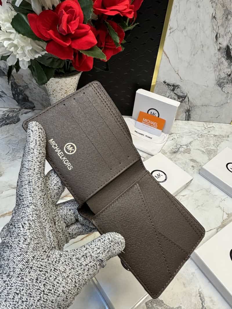 Michael_Kors_WALLET_V487