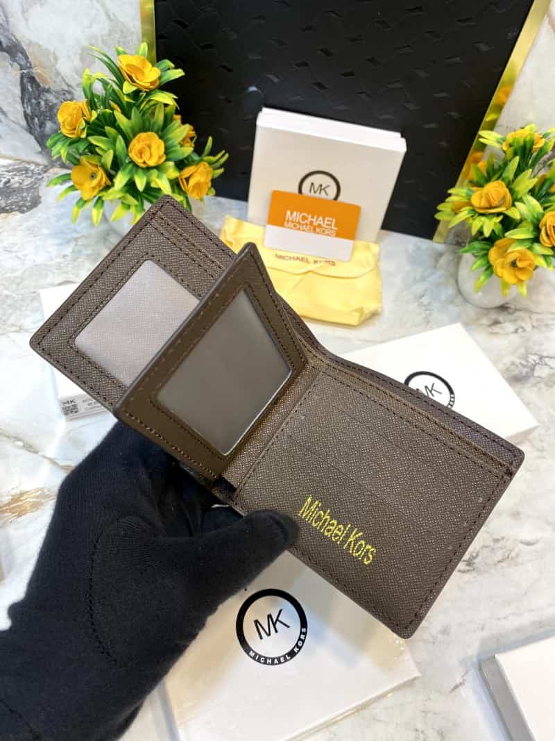 Michael_Kors_WALLET_V480