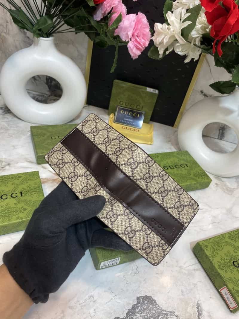 GUCCCI WALLET V465
