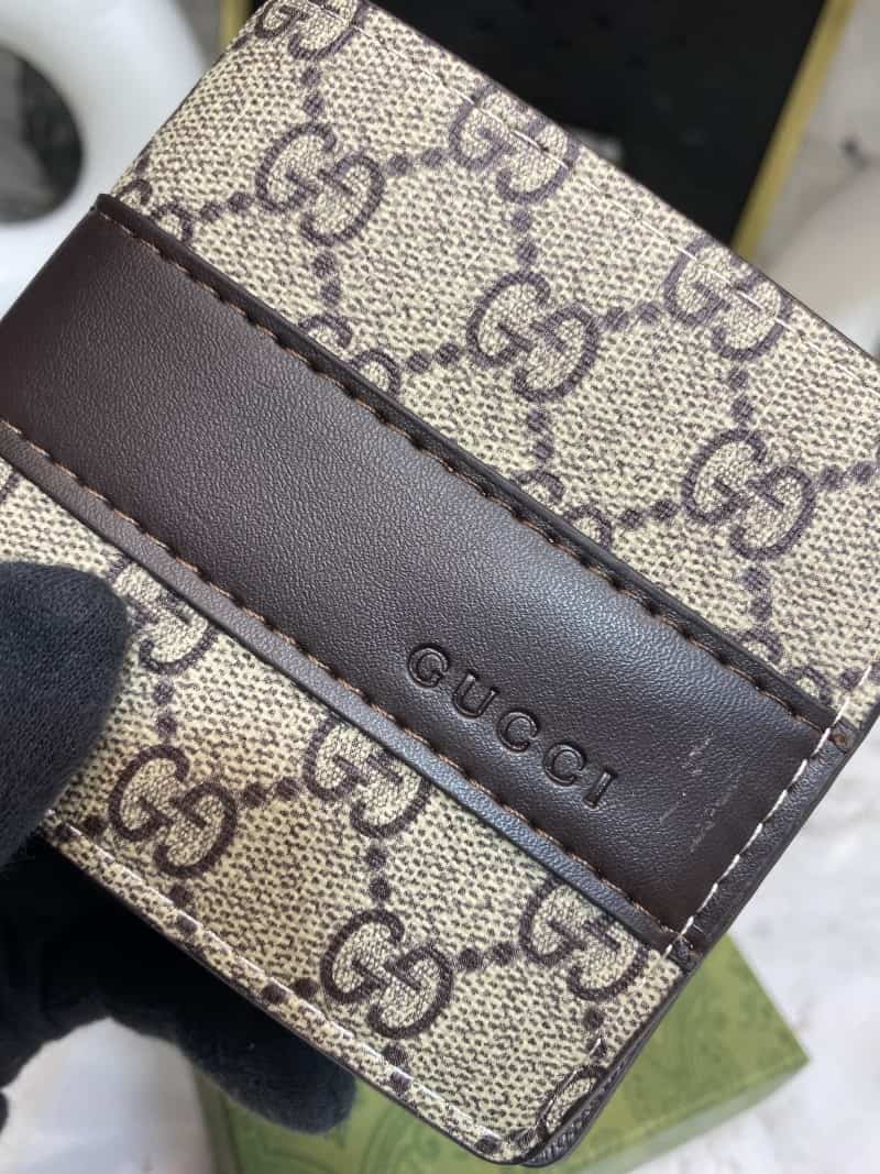 GUCCCI WALLET V465