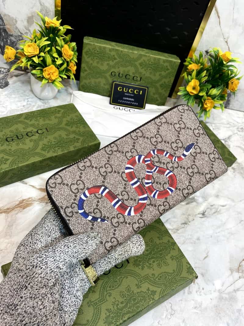 GUCCCI Long WALLET V420