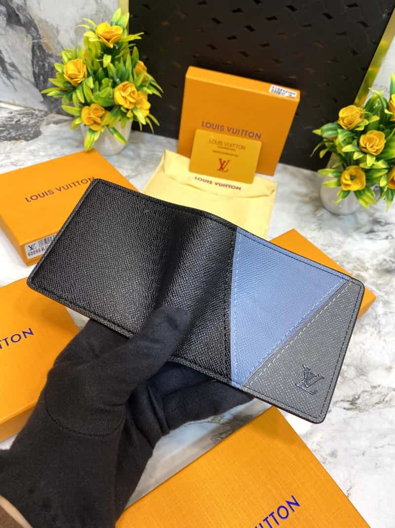 LOUIS VUITTON WALLET V295