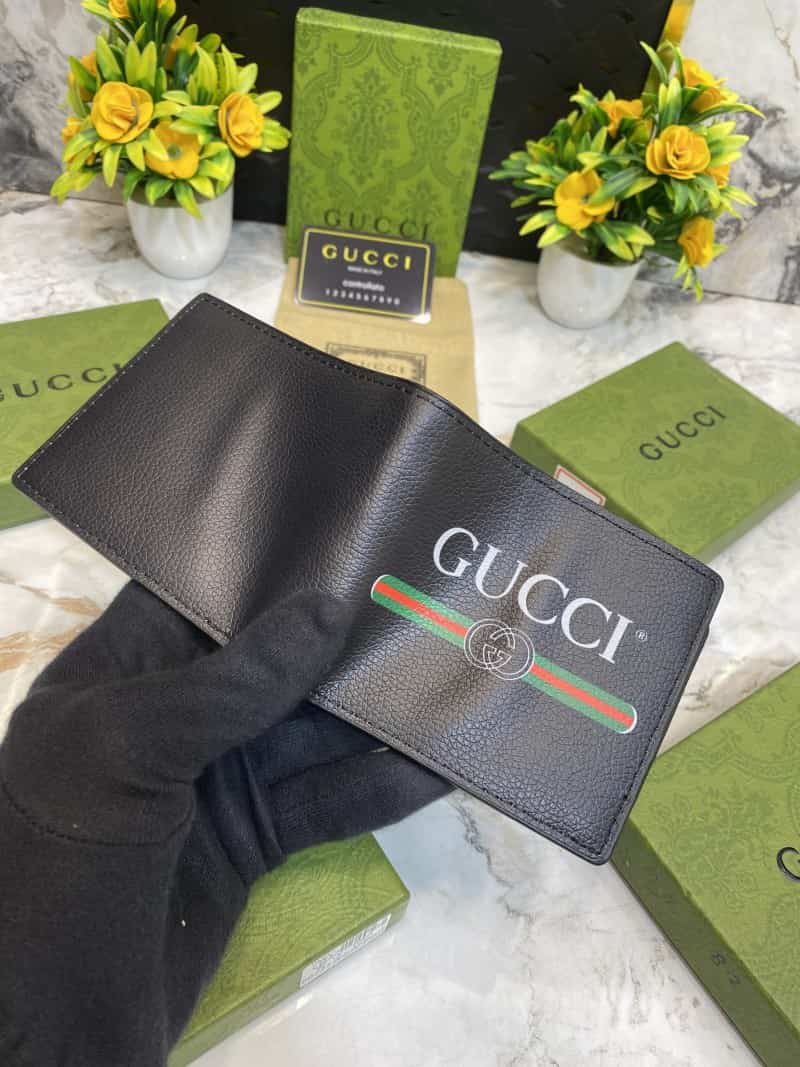GUCCI WALLET V219