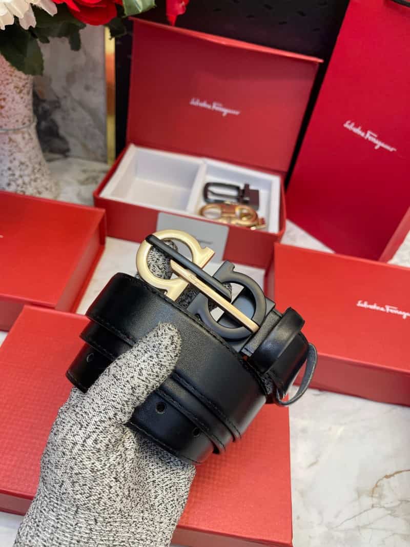 Salvatore_Ferragamo_3_Buckle_Combo_C_376