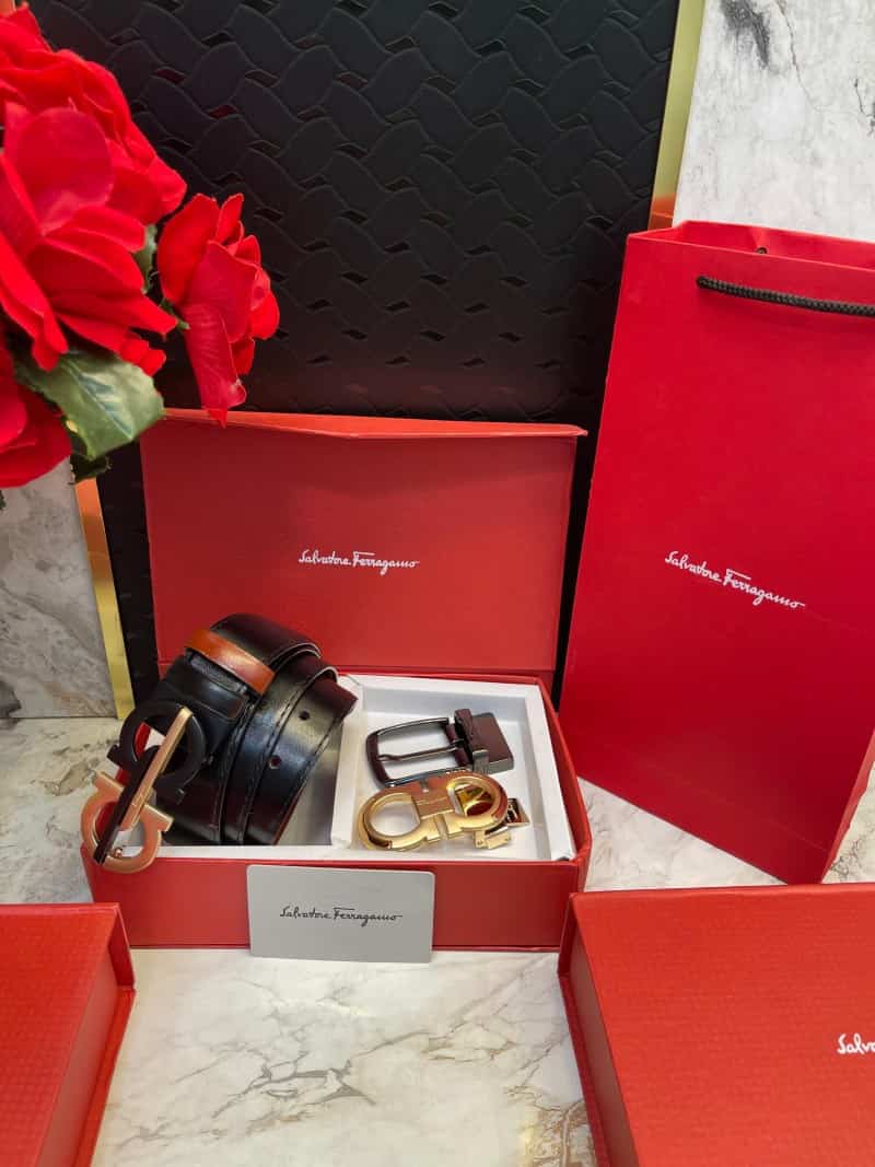 Salvatore_Ferragamo_3_Buckle_Combo_C_376
