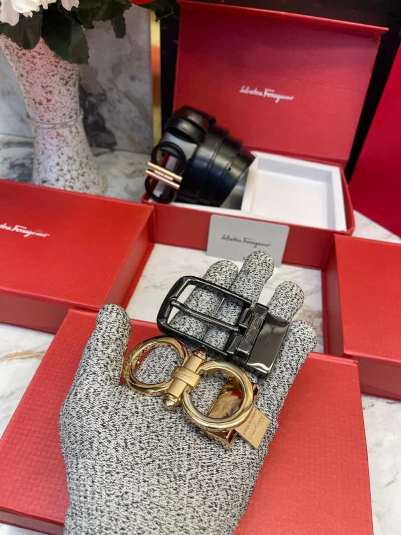 Salvatore_Ferragamo_3_Buckle_Combo_C_375