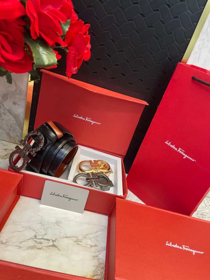 Salvatore_Ferragamo_3_Buckle_Combo_C_373