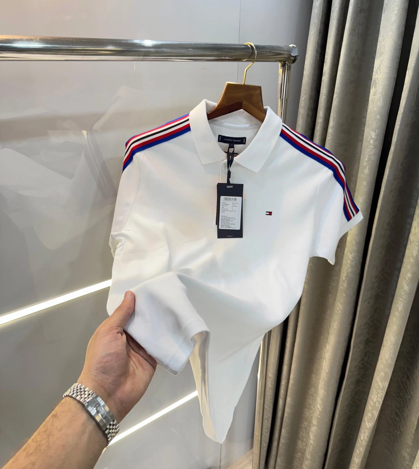 Tomm y Hilfiger White Shoulder Look Premium Polo T-Shirt