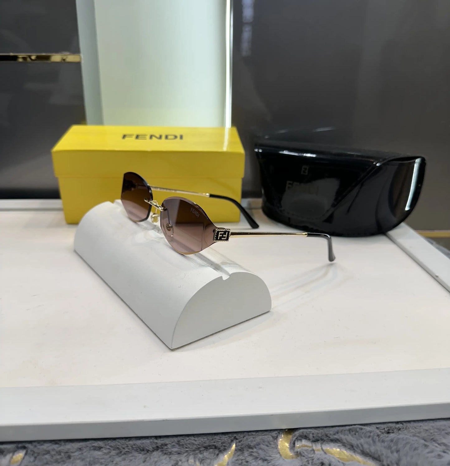 Fend i Designer Gold Brown Premium Shades 8865