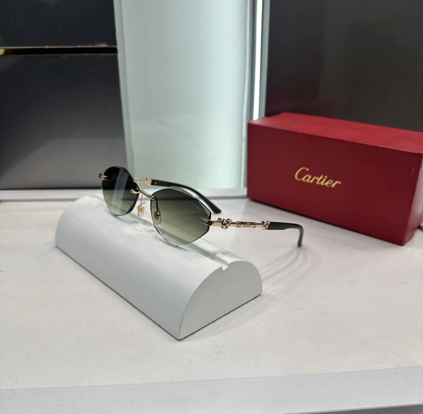 Cartie r Green Premium Shades 3182