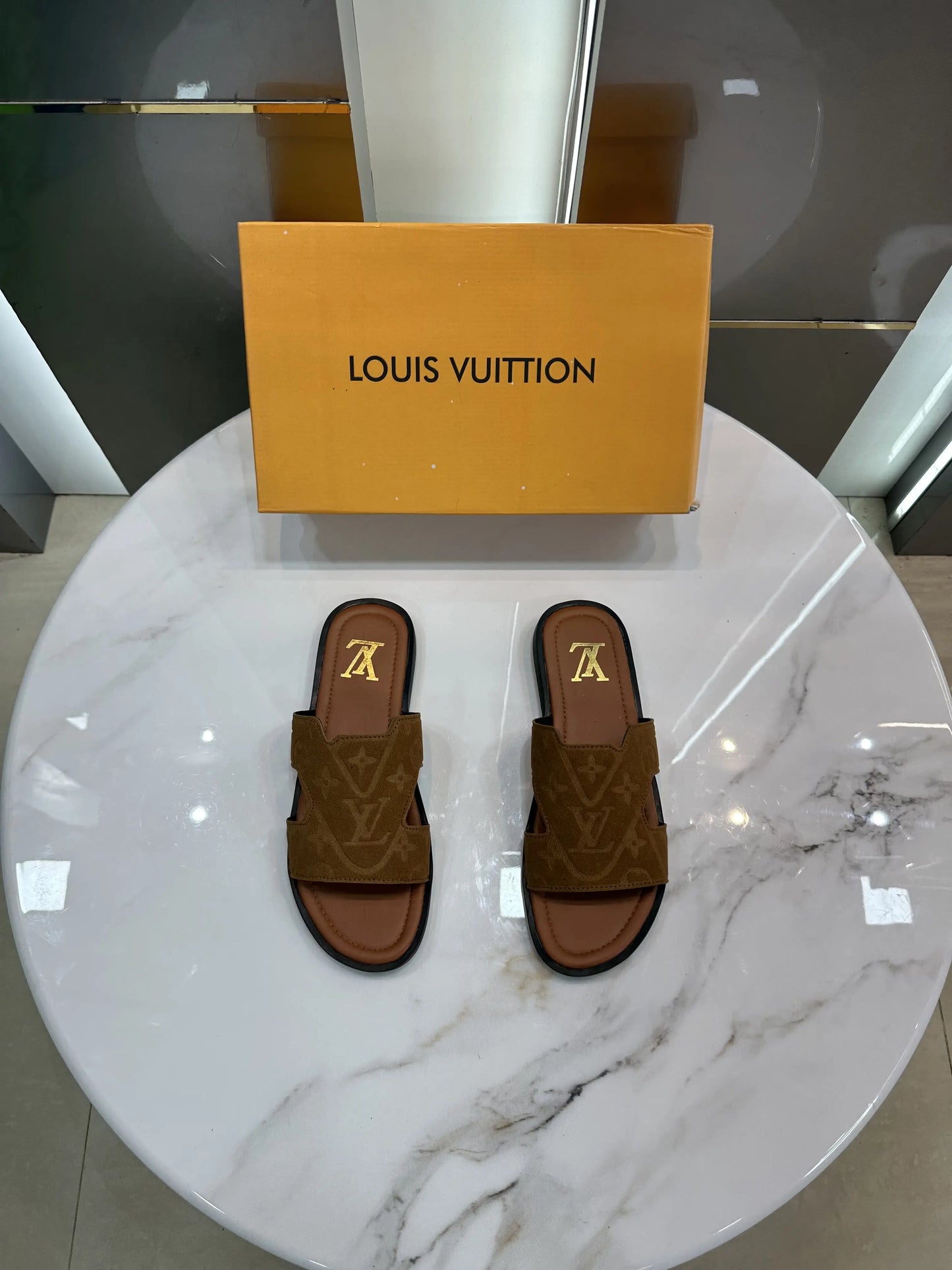 Louis_Vuitton_Tan Suede Leather Slide