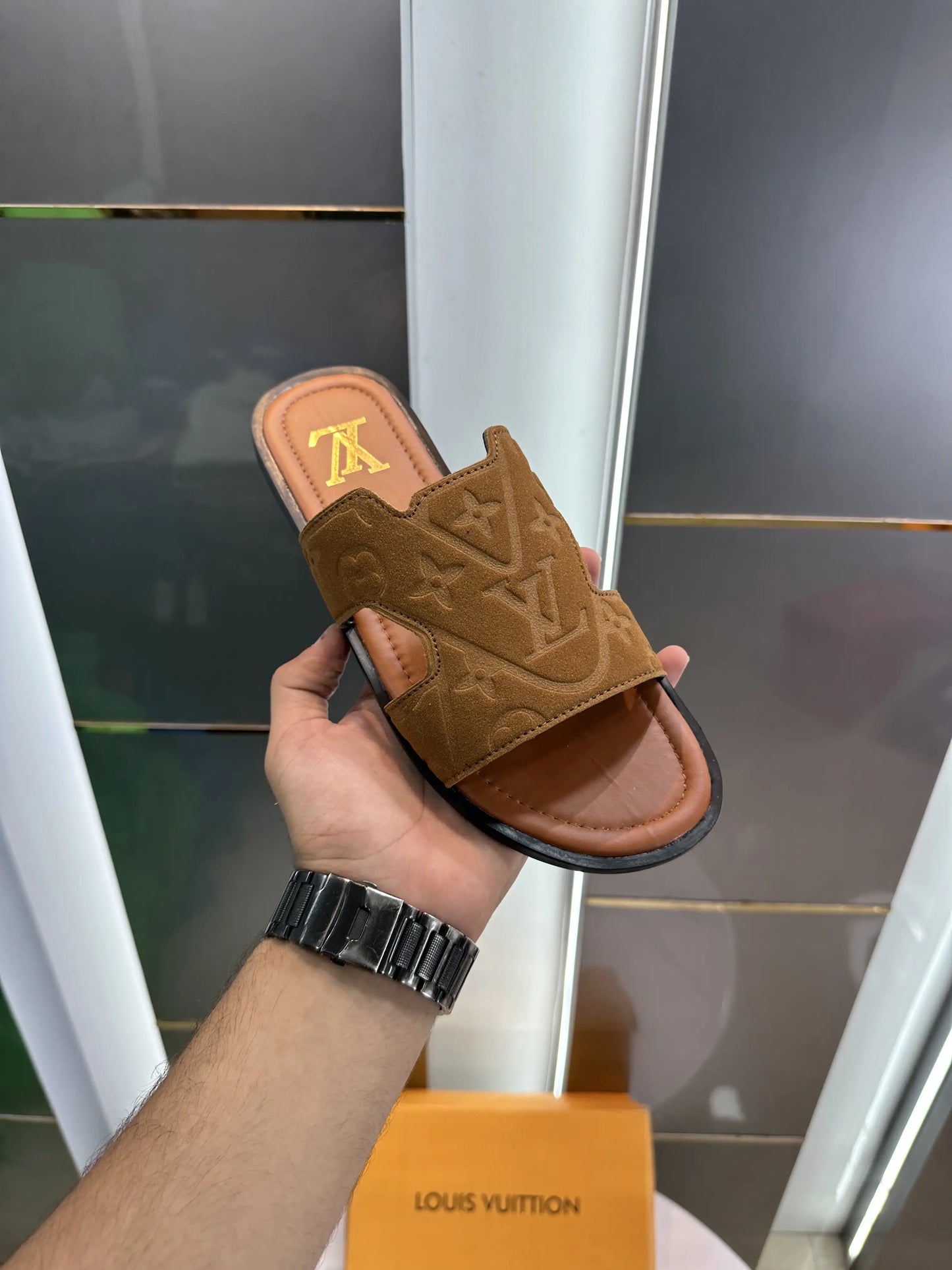 Louis_Vuitton_Tan Suede Leather Slide