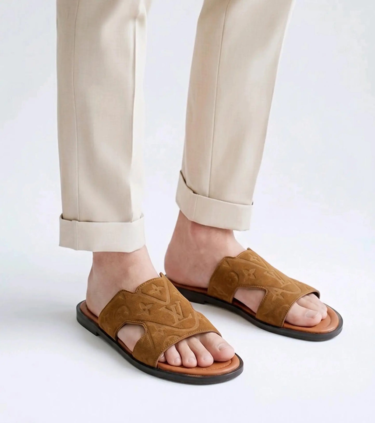 Louis_Vuitton_Tan Suede Leather Slide