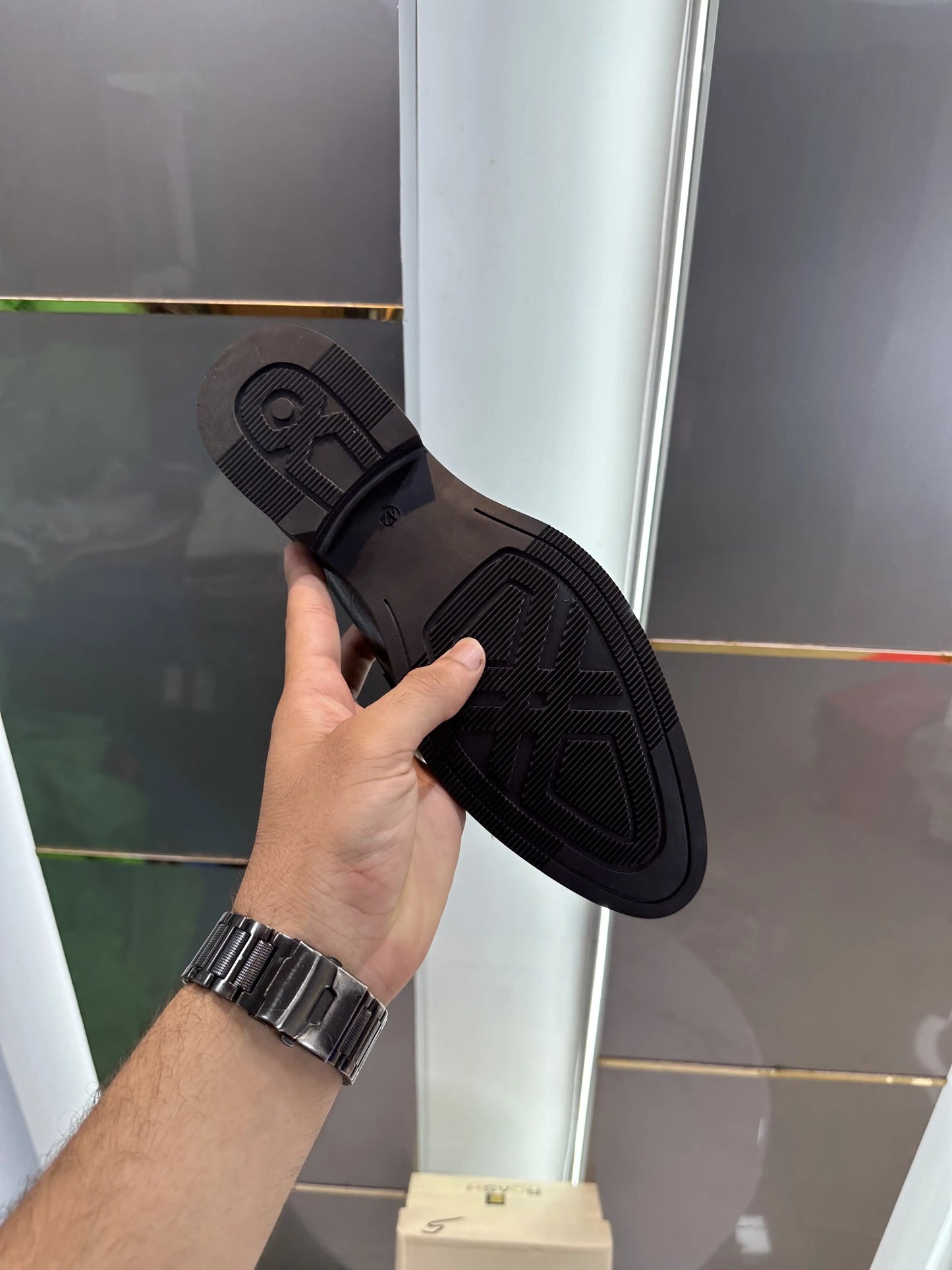 Roash_Concept Black Loafer