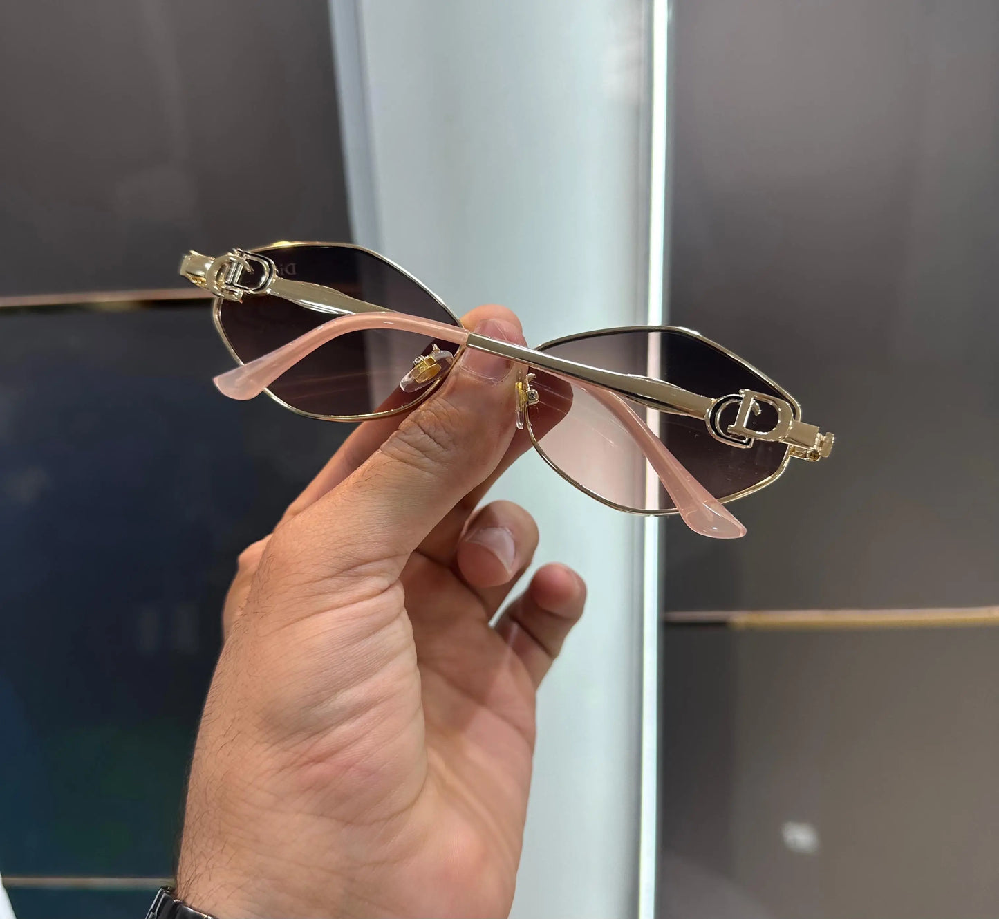 Dior Gold Pink Premium Shades 05