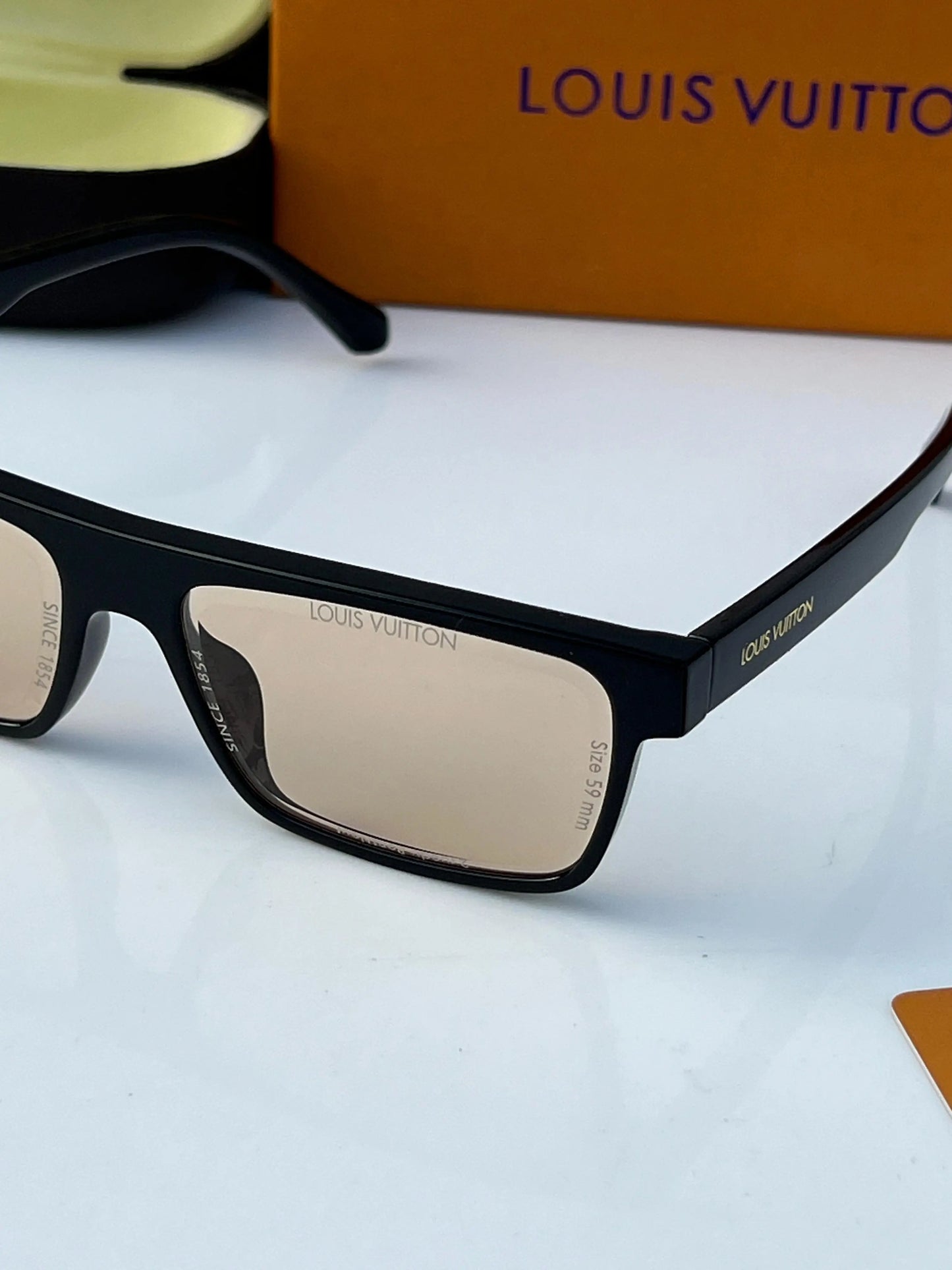 Louis_vuitton_6002_black_candy