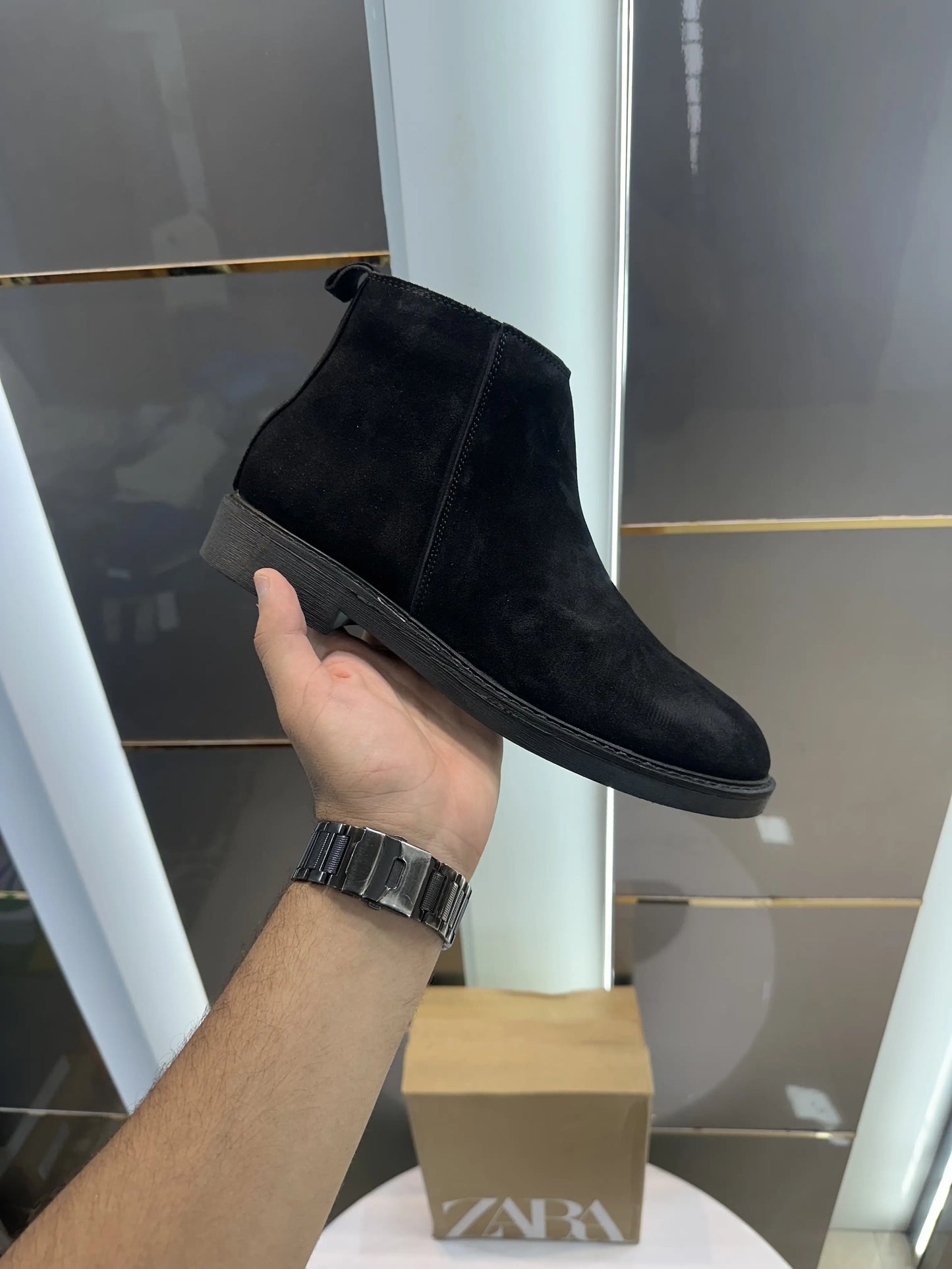 Zara_Suede Leather Chelsea Black Boots