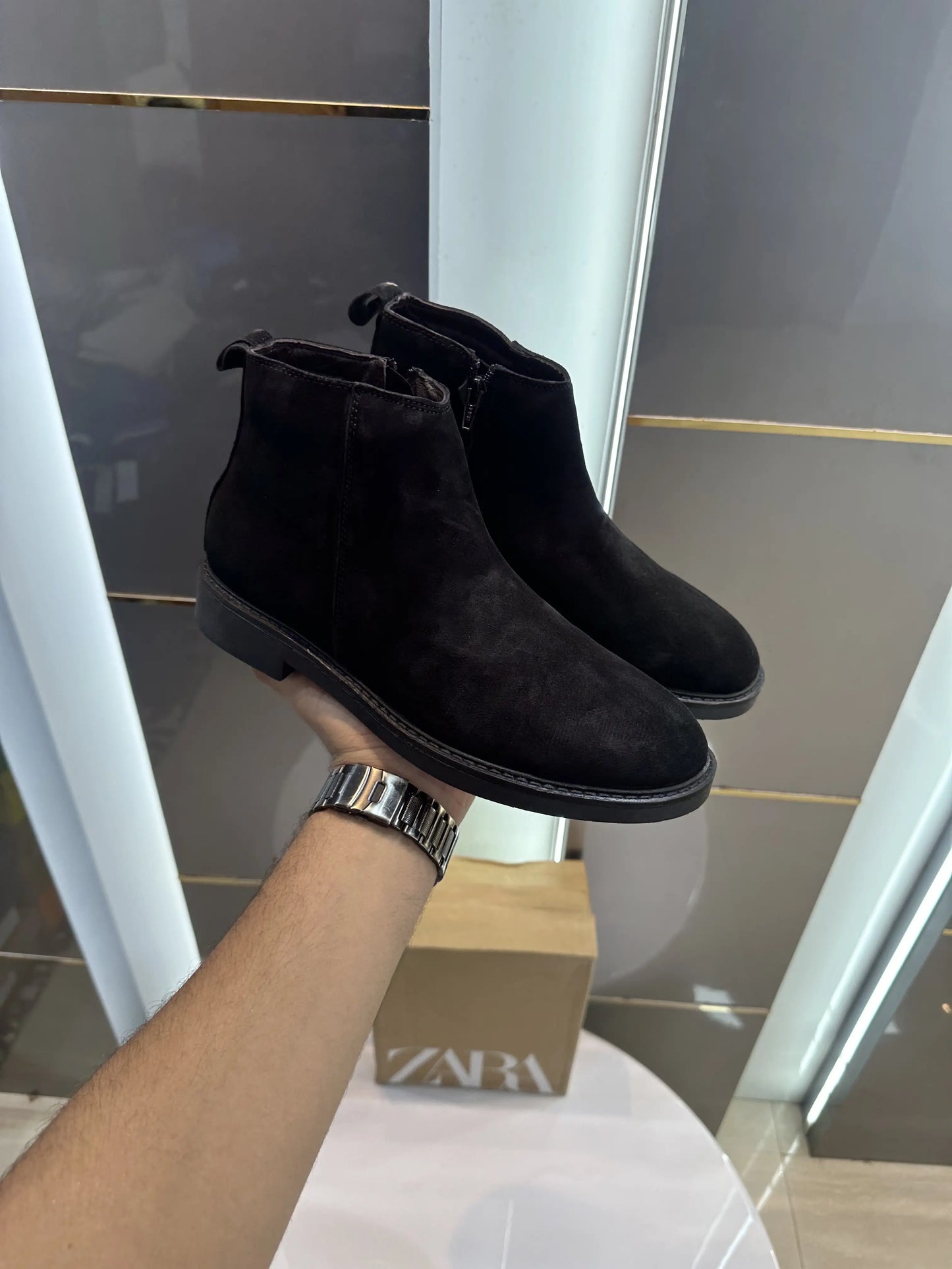 Zara_Suede Leather Chelsea Black Boots