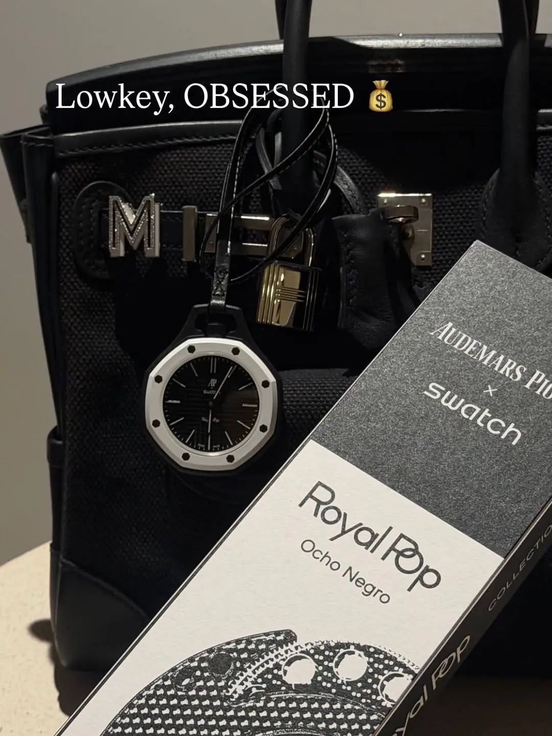 AP x Swatch Royal Pop `Ocho negro’