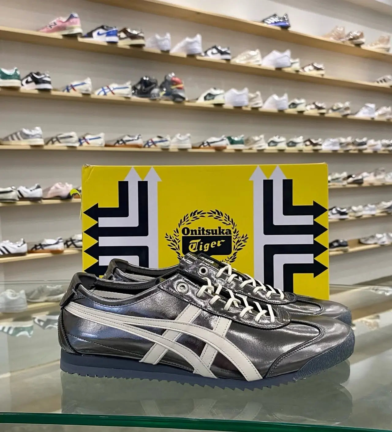 Onitsuka Tiger Mexico 66 SD Metallic Series Metropolis  Cream  7A Premium Mens Sneakers D-2099
