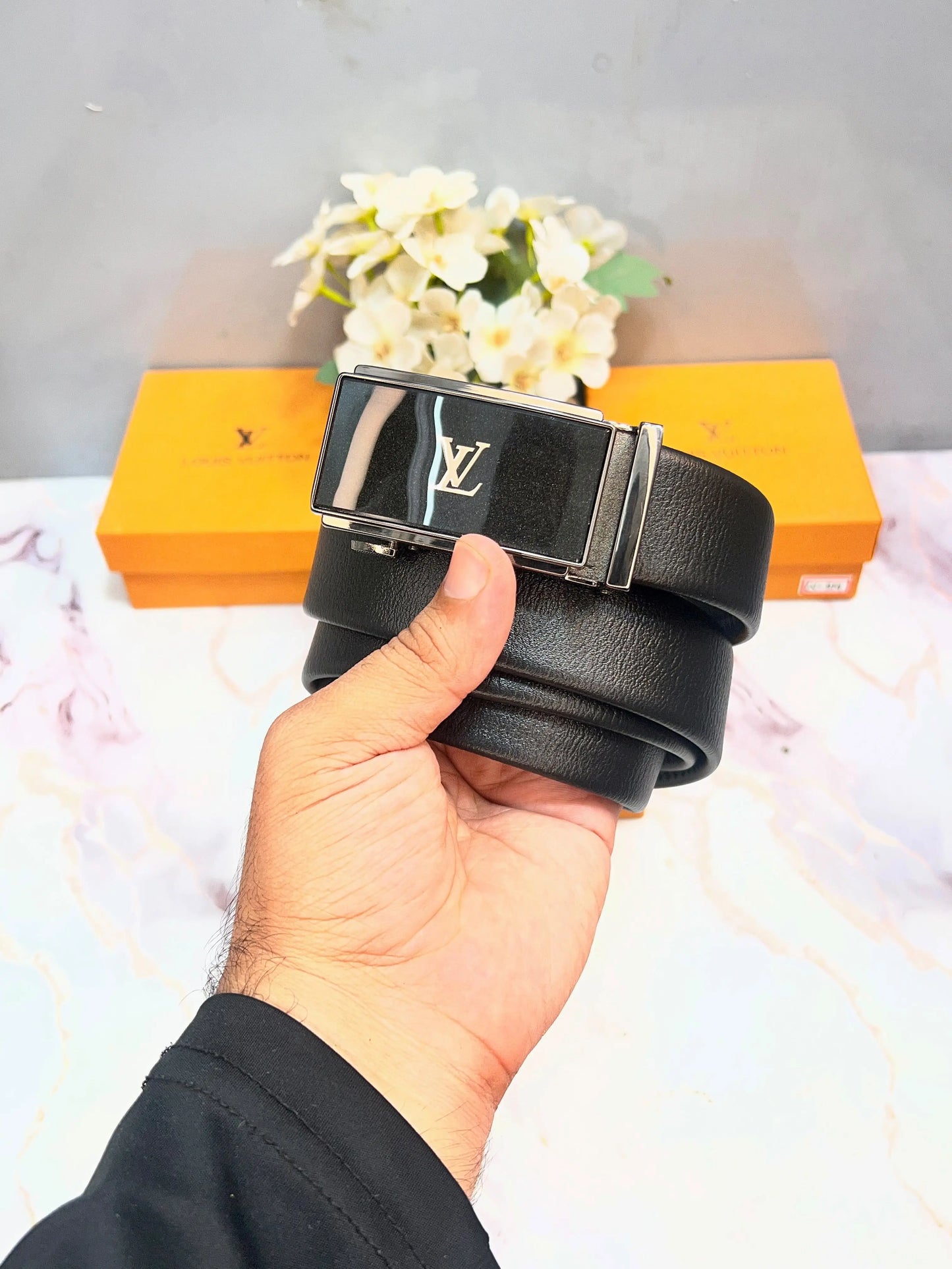 LV LOUIS VUITTON PREMIUM QUALITY AUTOLOCK BELT WITH OG BOX