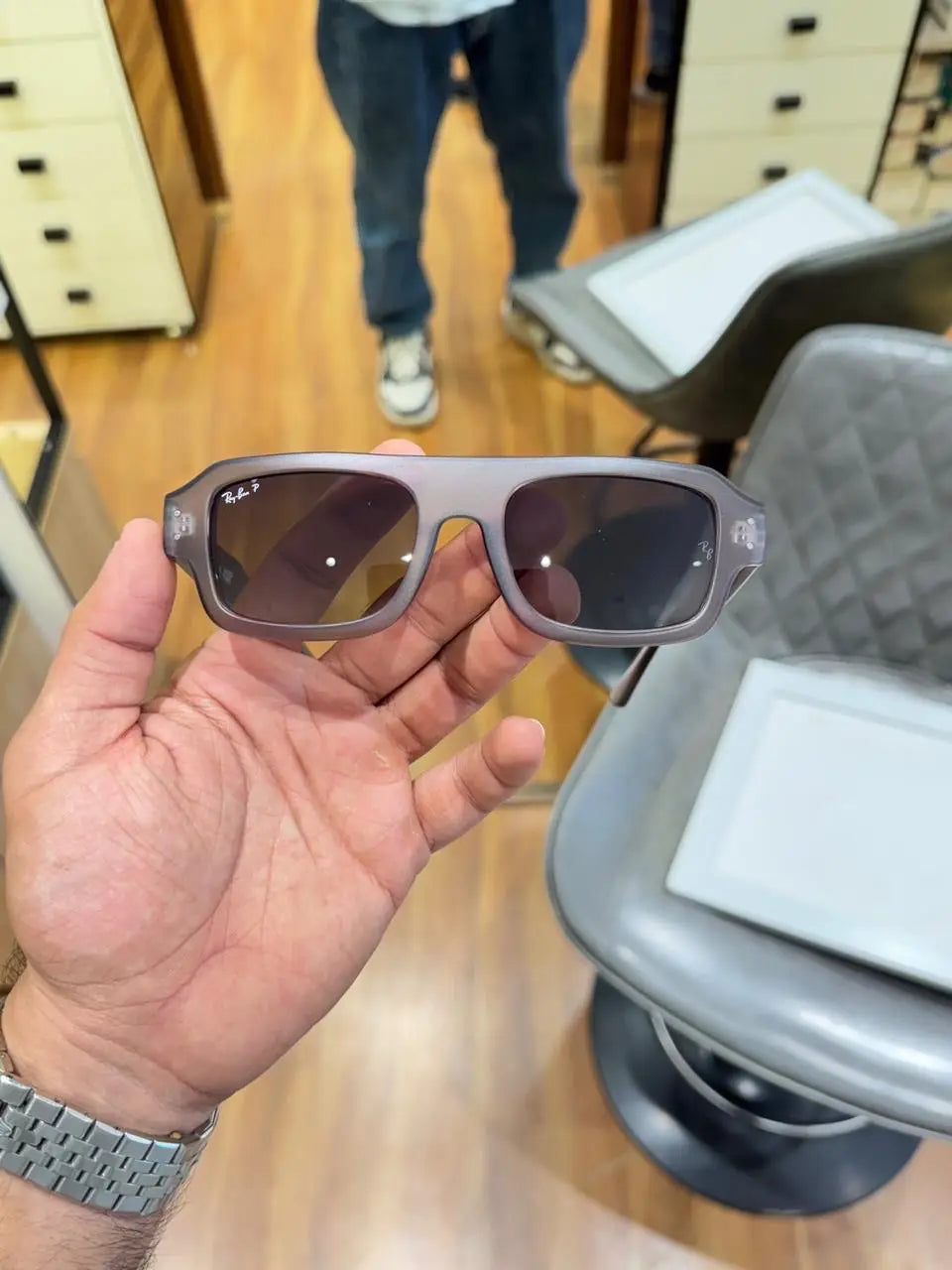 Rayban_4454_grey