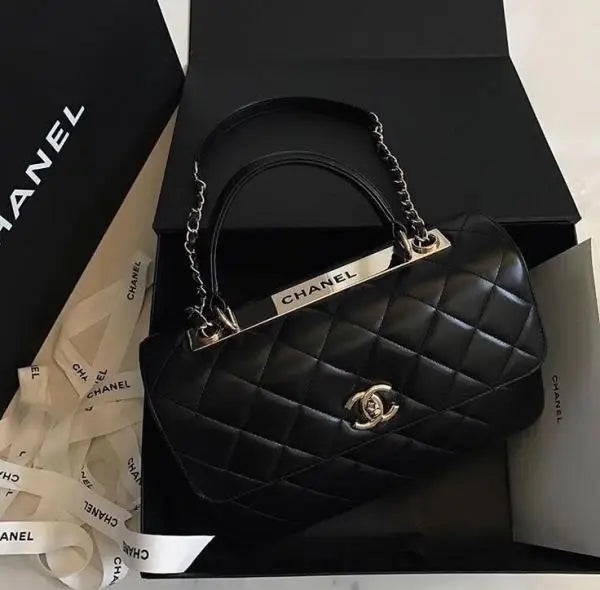 Chaneel Flap Bag with Top Handle Made of Quilted Lambskin (Made In ITALY) Top 1st Leather With BOX & Card
