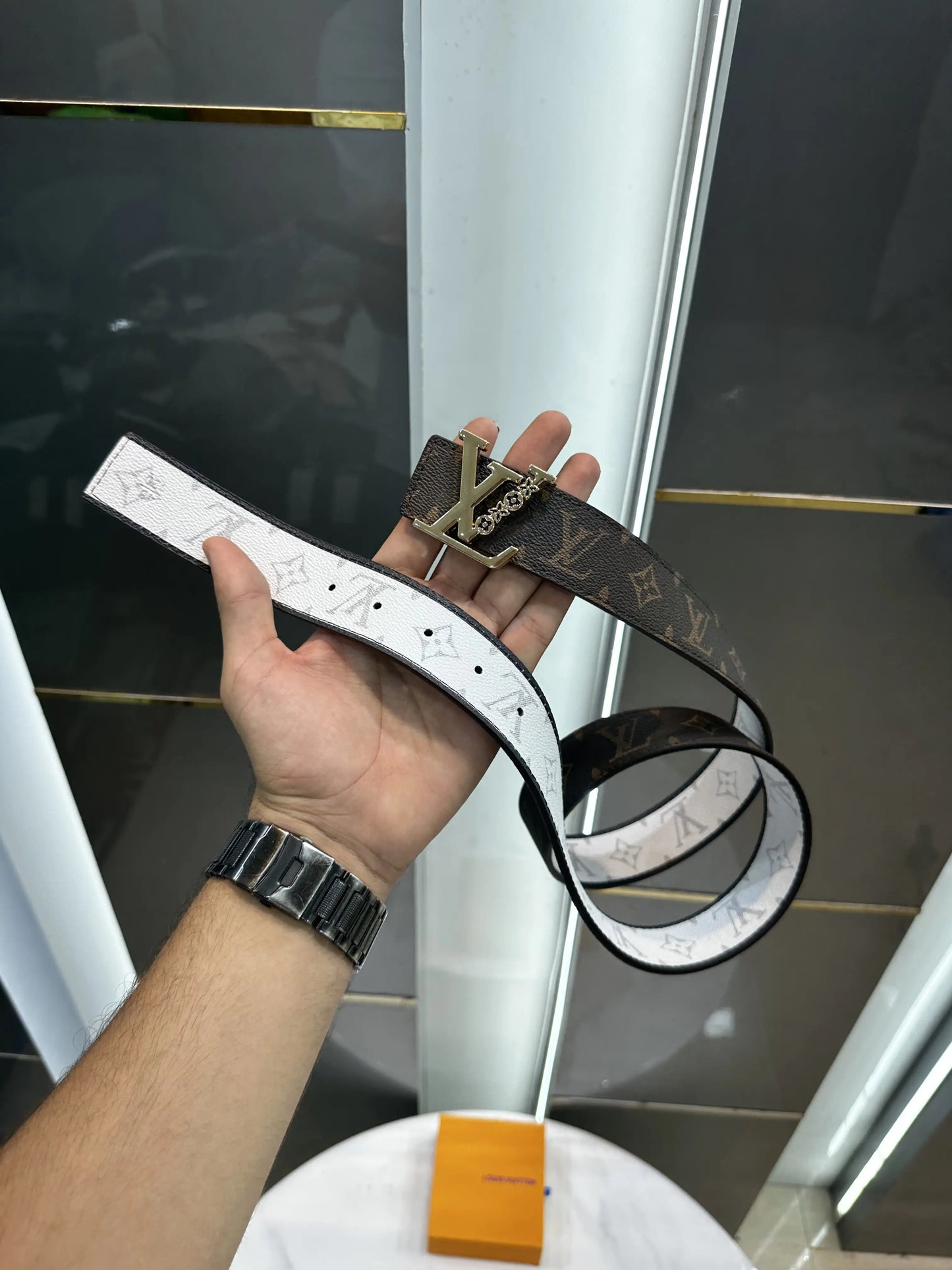 Louis Vuitto n Gold Premium Imported Belt